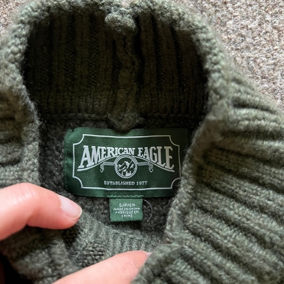 American Eagle Outfitters Mock Neck Green Cable Knit Long Sleeve Sweater Mens S - Picture 5 of 12